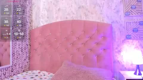 Snapshot of cleo_nilee chatting on 23, 10, 2025 cleo online show from 23, 10, 2025