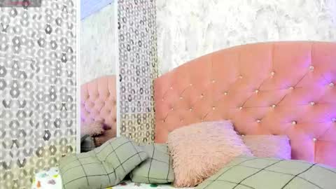 Snapshot of cleo_nilee chatting on 26, 10, 2025 cleo online show from 26, 10, 2025