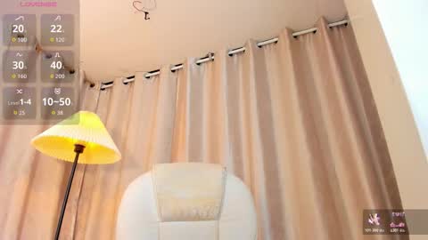 Snapshot of cleo_nilee chatting on 17, 11, 2025 cleo online show from 17, 11, 2025