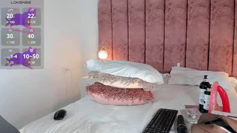 Cleopatra online show from 4, 3, 2025