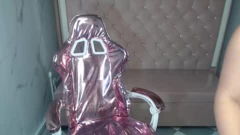 Clhoe online show from 12, 2, 2026