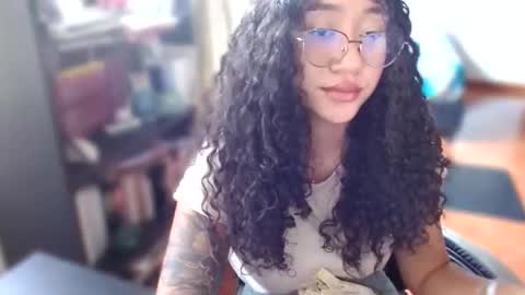 Snapshot of clitia_xx chatting on 11, 5, 2026 Clitia online show from 11, 5, 2026