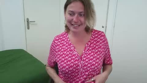 Syl  online show from 10, 4, 2026