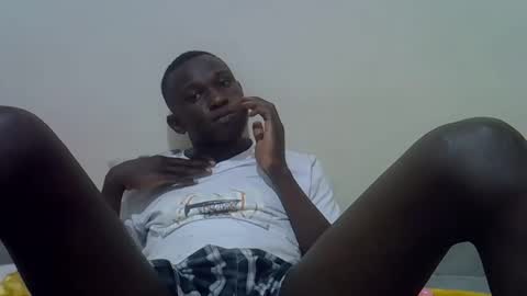 Snapshot of clive_damian chatting on 3, 2, 2026 clive_damian online show from 3, 2, 2026