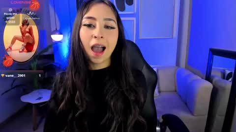 Cloe  online show from 3, 10, 2025