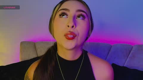 cloe_martinezz_ online show from 8, 5, 2026