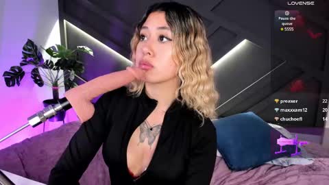 cloe_palmeer online show from 19, 2, 2025