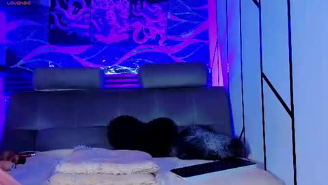 cloee_cameron online show from 24, 6, 2026