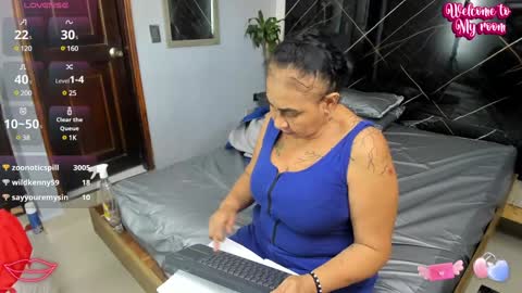 CLOE online show from 12, 1, 2025