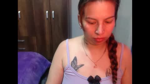 Snapshot of cloepussy chatting on 21, 10, 2025 cloepussy online show from 21, 10, 2025