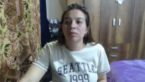 Snapshot of cloepussy chatting on 16, 12, 2025 cloepussy online show from 16, 12, 2025
