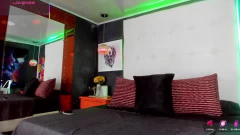 ---Cloe--- online show from 26, 9, 2025