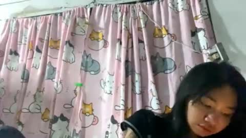 Snapshot of clorahosfeld chatting on 24, 4, 2026 Mikki online show from 24, 4, 2026