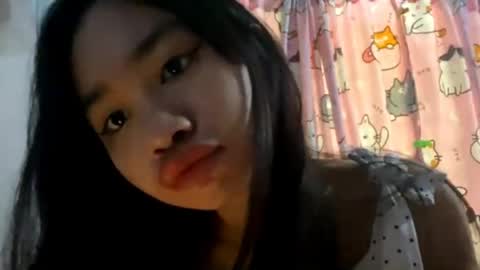 Snapshot of clorahosfeld chatting on 27, 4, 2026 Mikki online show from 27, 4, 2026