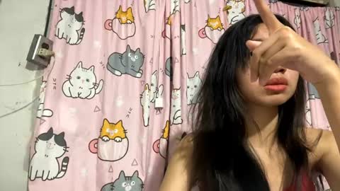 Snapshot of clorahosfeld chatting on 23, 5, 2026 Mikki online show from 23, 5, 2026
