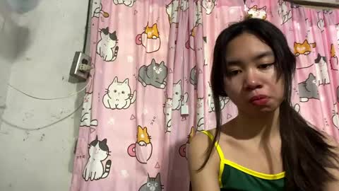 Snapshot of clorahosfeld chatting on 25, 5, 2026 Mikki online show from 25, 5, 2026