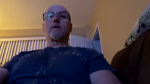 Closetbicd online show from 24, 2, 2025