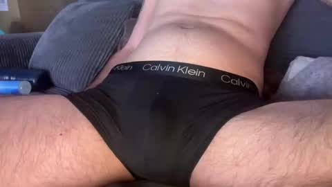 Snapshot of closeupbignick chatting on 1, 11, 2025 closeupbignick online show from 1, 11, 2025