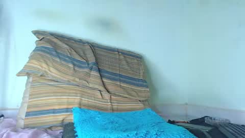 Snapshot of clou_ter33 chatting on 8, 7, 2026 clou_ter33 online show from 8, 7, 2026