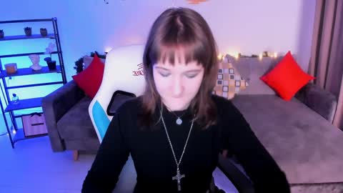  Clover  follow me  online show from 14, 1, 2025