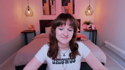  Clover  follow me  online show from 2, 2, 2025