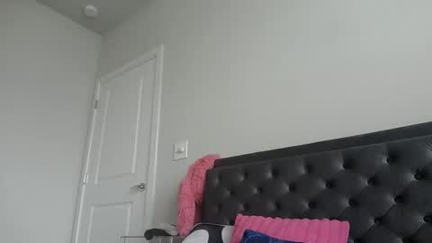 cluv777 online show from 19, 4, 2026