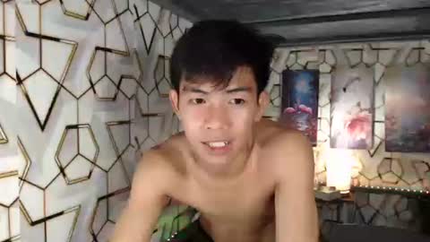 clyde_twinkx online show from 4, 10, 2025