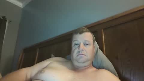 Snapshot of cmachen chatting on 19, 10, 2025 cmachen online show from 19, 10, 2025