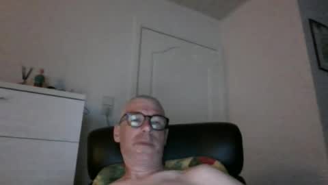 Snapshot of cobra009 chatting on 17, 7, 2026 cobra online show from 17, 7, 2026