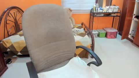 Snapshot of cocktits69 chatting on 25, 10, 2025 titanis online show from 25, 10, 2025