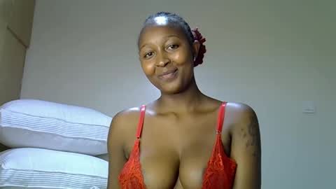 Snapshot of coco_babyy chatting on 25, 11, 2025 bella online show from 25, 11, 2025