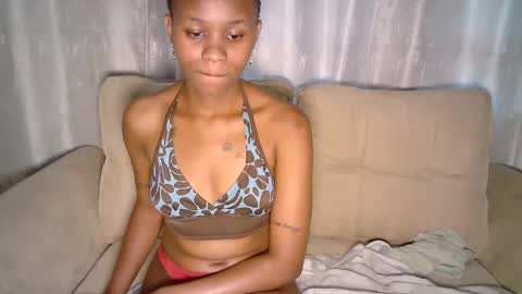 Snapshot of coco_gustavoh chatting on 26, 10, 2025 africana couples online show from 26, 10, 2025