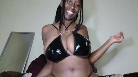 Snapshot of cocoalush9819 chatting on 20, 5, 2026 cocoalush9819 online show from 20, 5, 2026