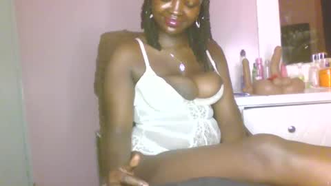 Snapshot of cocoalush_20 chatting on 5, 5, 2026 CocoaLush 20 online show from 5, 5, 2026