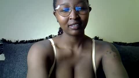 Snapshot of cocobaby_ chatting on 27, 6, 2026 Coco online show from 27, 6, 2026