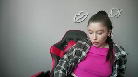 Snapshot of cocoberry1 chatting on 19, 2, 2026 cocoberry1 online show from 19, 2, 2026