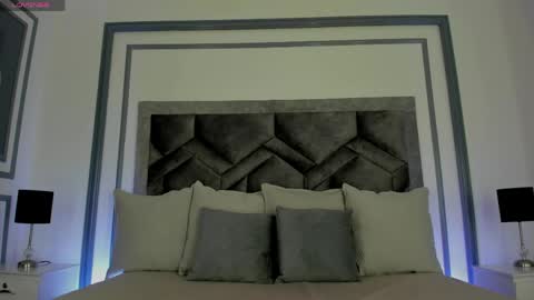    online show from 19, 4, 2026