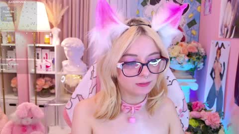 Mia online show from 8, 12, 2024