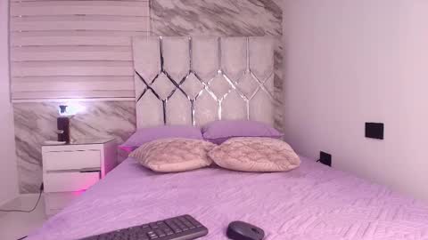 colett online show from 8, 11, 2025