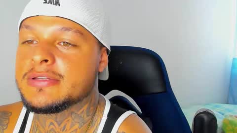 colin_fox1 online show from 17, 3, 2026