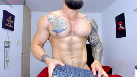 Snapshot of college_muscle_ass chatting on 24, 6, 2026 college_muscle_ass online show from 24, 6, 2026