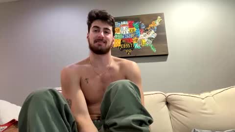 Snapshot of college_packing_8 chatting on 23, 11, 2025 college_packing_8 online show from 23, 11, 2025