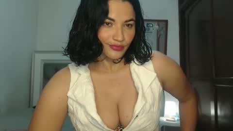 Snapshot of colombi4spice chatting on 27, 4, 2026 viviana online show from 27, 4, 2026
