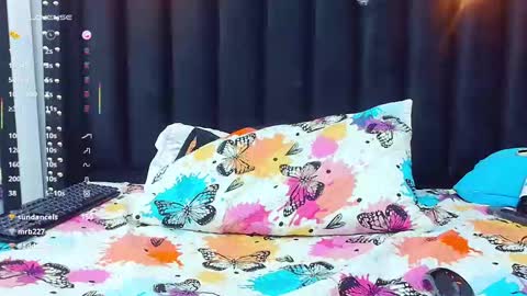  GRETCHEN  online show from 17, 2, 2025