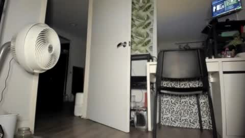 Snapshot of colorfullydark chatting on 21, 12, 2025 Noni online show from 21, 12, 2025