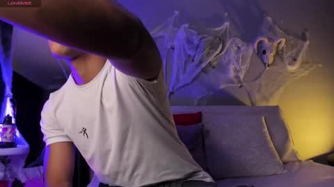 colstorw_ online show from 21, 10, 2025