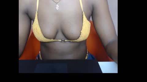 Snapshot of coltish_sexy chatting on 13, 10, 2025 coltish_sexy online show from 13, 10, 2025