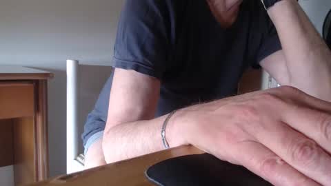 comemivuoi2 online show from 16, 4, 2026