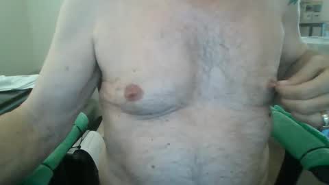 Snapshot of comeonmymouth chatting on 1, 6, 2026 comeonmymouth online show from 1, 6, 2026