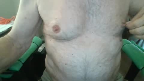 Snapshot of comeonmymouth chatting on 4, 7, 2026 comeonmymouth online show from 4, 7, 2026
